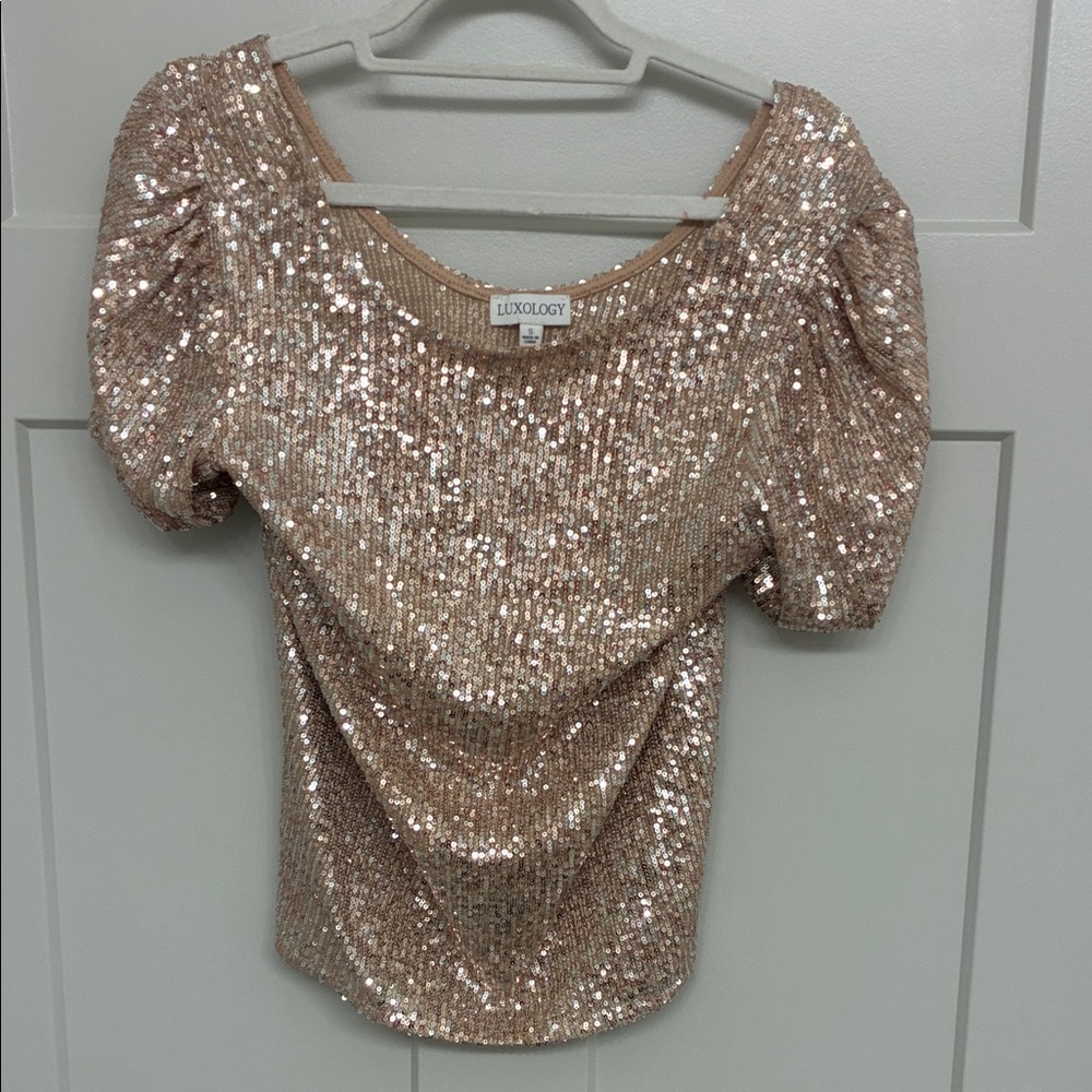 Luxology Women's Shimmering Sequin Blouse